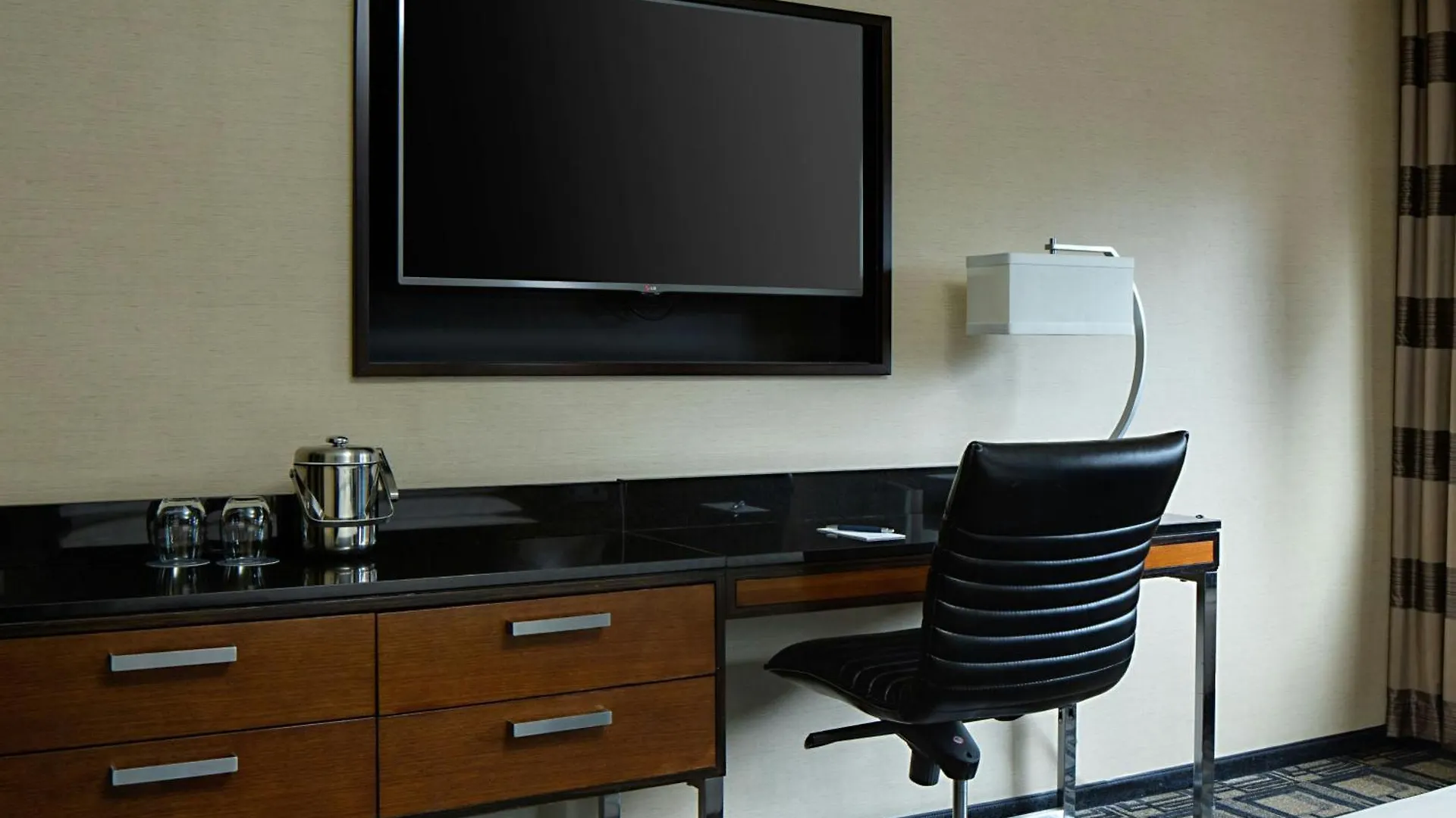 Sheraton New York Times Square Hotel