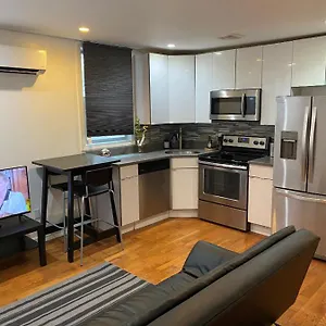 Apartment 2 Bedroom Two Baths Newly Renovated, New York