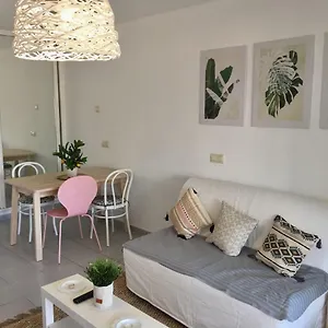 Apartamento Luxury Estudio En Playa Roca A Primera Linea Del Mar